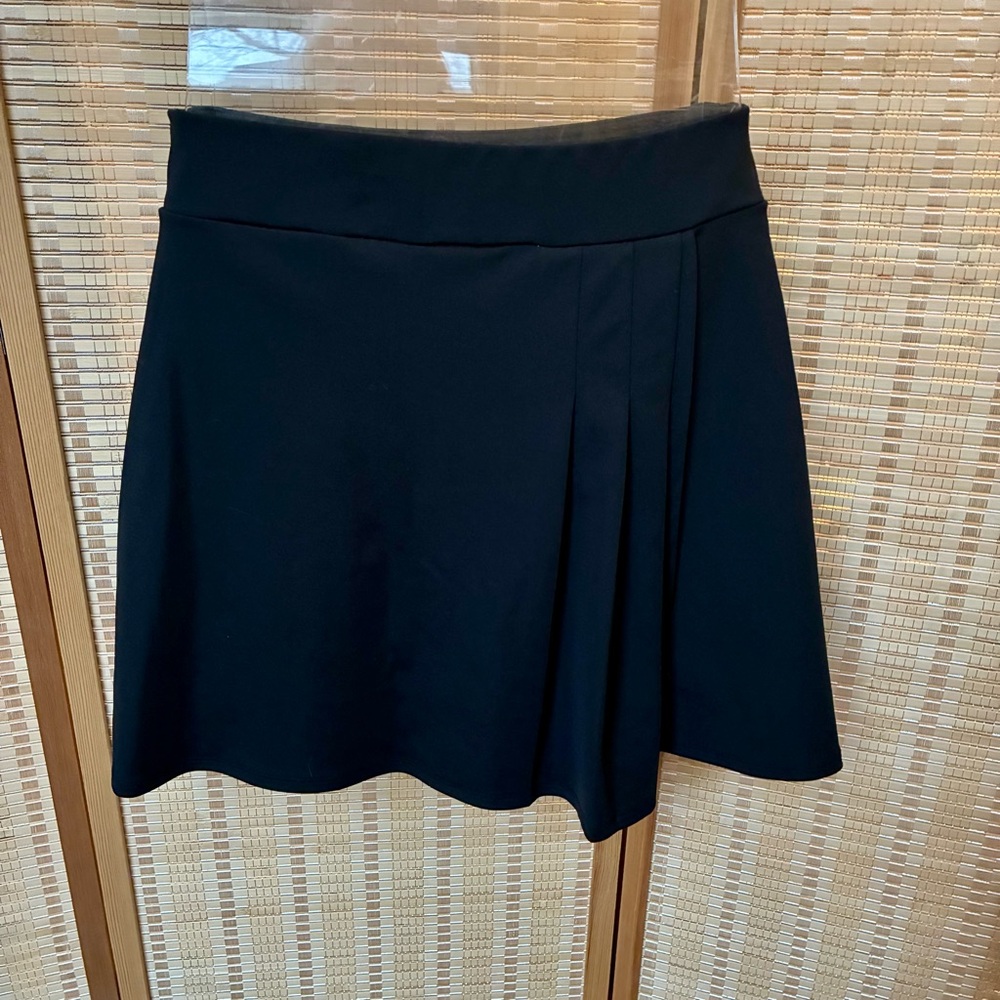 Black athletic skort